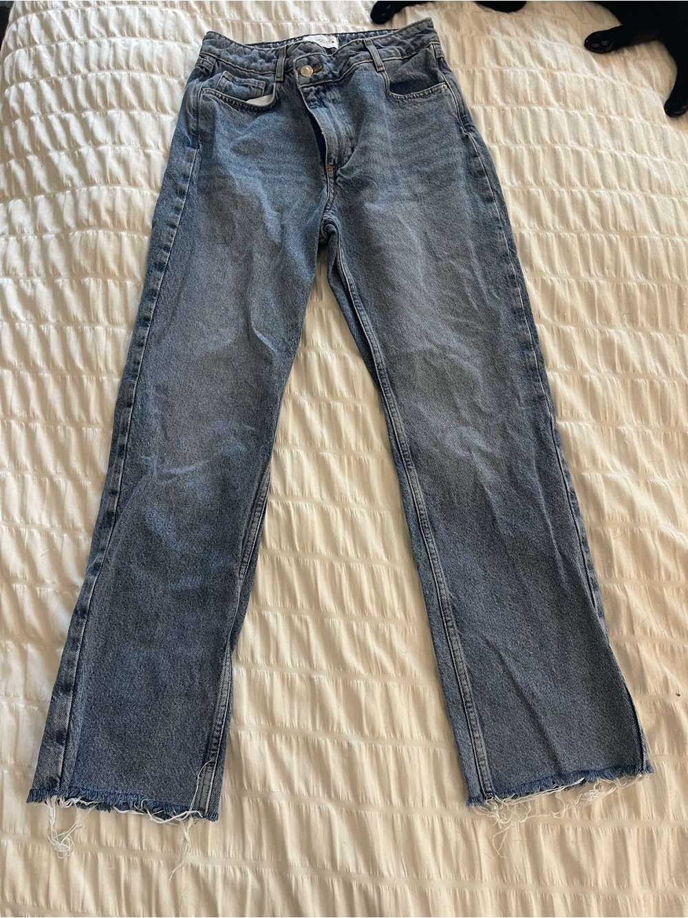 Zara Women’s Crossover Waist Straight Leg Jeans – Light Wash Size 4